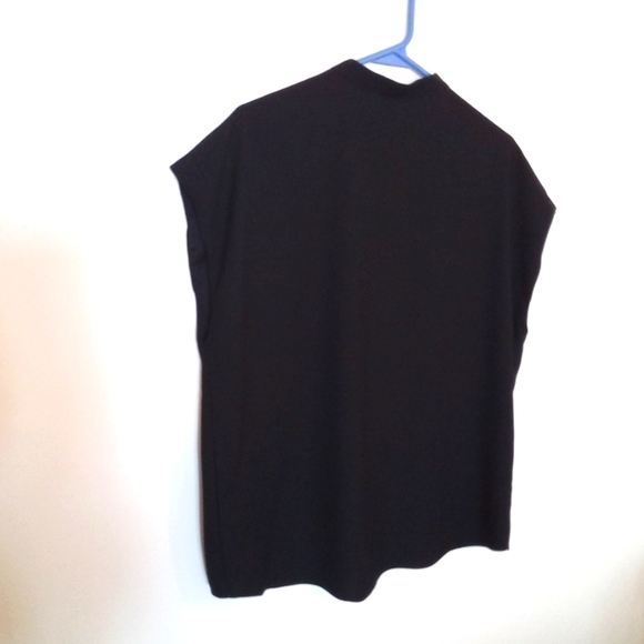 en THREAD Boxy Shape Cap Sleeve Blouse - Picture 6 of 8